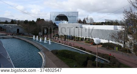 Poitiers Futuroscope, Nouvelle Aquitaine / France - 02 03 2019 : Futuroscope Theme Park Enjoy An Unf