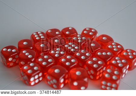 Multiple Red Plastic Arcylic D6 Six Sided Die Dice Variable Focus