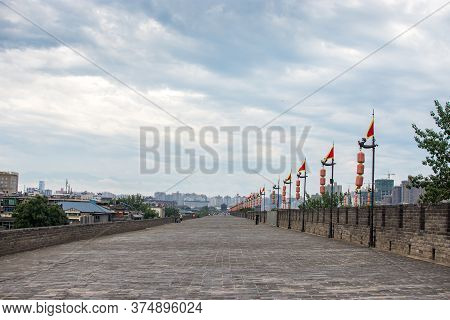 Xian City Walls Largest And Best Preserved Old City Walls In China