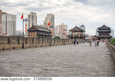 Xian City Walls Largest And Best Preserved Old City Walls In China