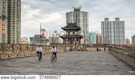 Xian City Walls Largest And Best Preserved Old City Walls In China