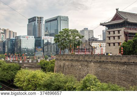 Xian City Walls Largest And Best Preserved Old City Walls In China