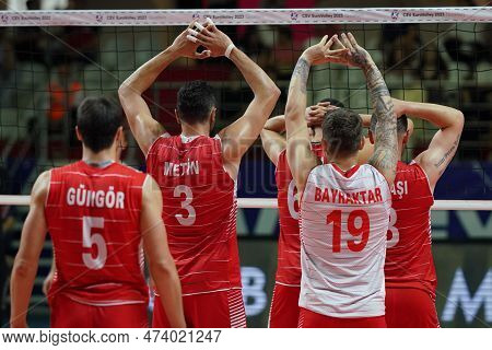 Istanbul, Turkiye - August 10, 2022: Metin Toy And Berkay Bayraktar In Action During Turkiye Mens Vs