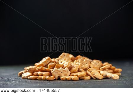 Front View Little Crackers On Dark Background Crisp Salt Pepper Color Snack Cips Bread