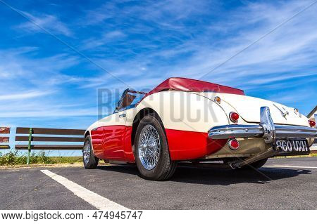 Flamborough, Uk - June 12, 2022: Classic Austin Healey 3000 Mkii Vintage Car In Flamborough Coast In