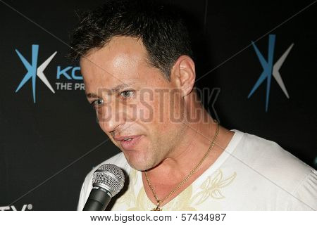Louis Mandylor at the 