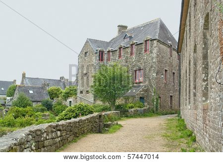 Locronan
