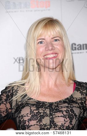 Jennifer Elise Cox at the Game Stop and XBOX 360 Premiere of 