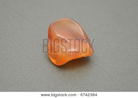 Imagen detallada y colorida del Mineral de cornalina