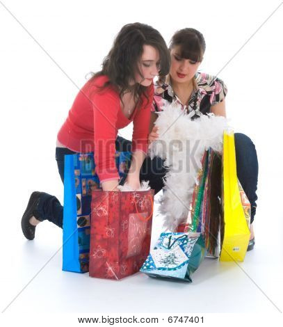 expressive Mädchen einkaufen