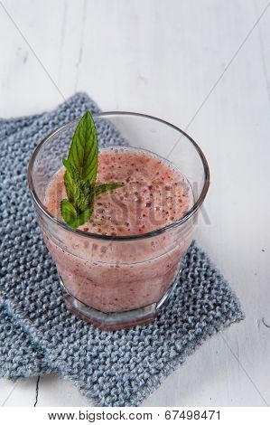 Banana and strawberry smoothie