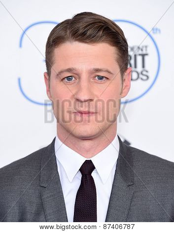 LOS ANGELES - FEB 21:  Benjamin McKenzie arrives to the 2015 Film Independent Spirit Awards  on February 21, 2015 in Santa Monica, CA                