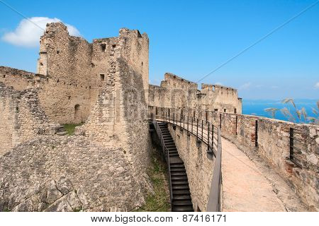 Castel Beseno ruins