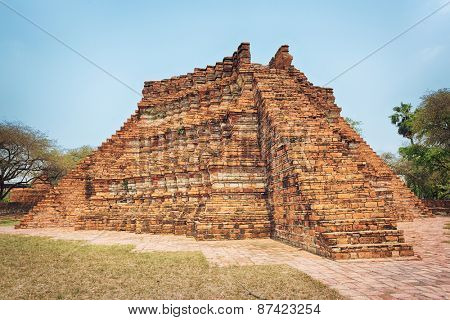 Wat Wora Pho.Ayutthaya historical park.  