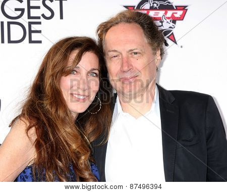 LOS ANGELES - FEB 6:  Donna Isham, Mark Isham at the 
