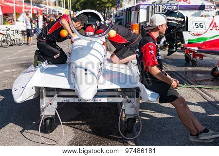 Ctic China Team Boat Preparations