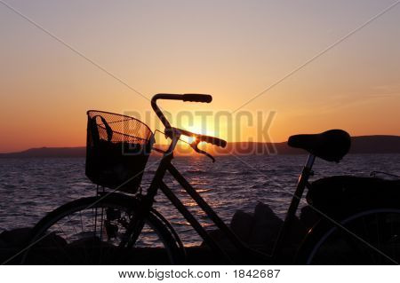 Bike a Sunset
