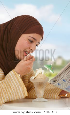 Giornale e gelato