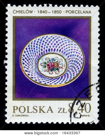 Polsko - CIRCA 1981: Známka vytištěna v Polsku ukazuje polská keramika circa 1981.