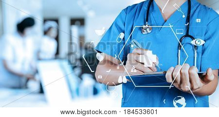 Smart Medical Doctor Writing Nformation Patient Medical On A Clipboard At The Hospital With Vr Icon 