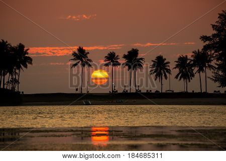 The beautiful big sunset beyond the sea.