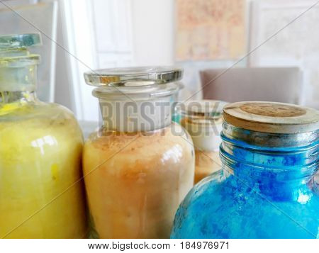 Best of pigments for drawing and painting.