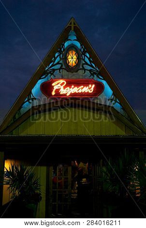 Lafayette, Louisiana, Usa - July 16 2009: The Illuminated Entrance To The Famous Louisiana Cajun Res