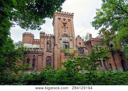 The Ancient Palace In The Gothic Style In The Park Manor  Dakhovsky, Leskovo, Cherkasy Region, Ukrai