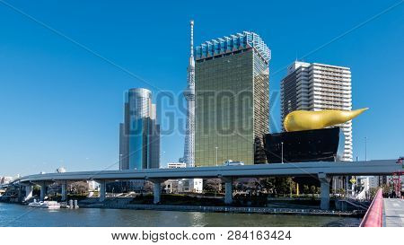 Asahi Beer Headquarters, Sumida City Hall And Metropolitan Expressway.
