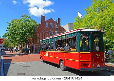 Salem, Ma, Usa - Sep 7, 2014: Salem Trolley In Historic Town Salem, Massachusetts, Usa.