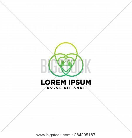 Momy And Child, Children Care Logo Template Vector Isolated