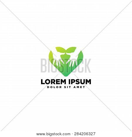 Momy And Child, Children Care Logo Template Vector Isolated