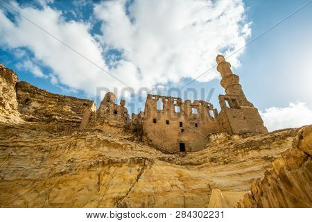 An image of the Mosque and Mausoleum of Shahin Al-Khalwati