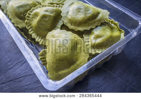 Mezzelune Green Fresh Pasta With Gorzonzola, Speck And Caramelised Onion. Open Rectangular Package