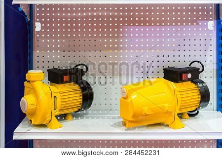 Close Up High Technology Water Centrifugal Pump For High Pressure Suction In Industrial Work On Shel