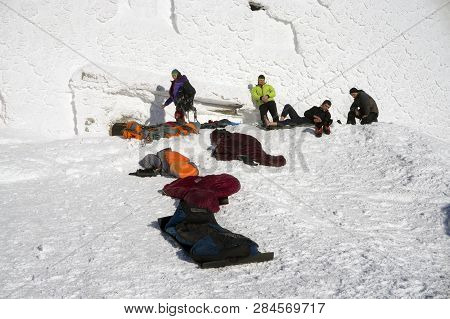 Lunch On The Mountain Pip Ivan
