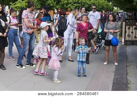 Street Music For The Holiday