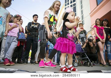 Street Music For The Holiday