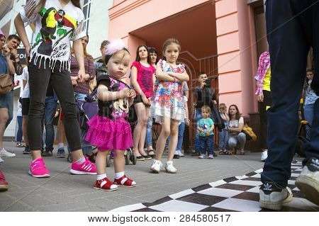 Street Music For The Holiday