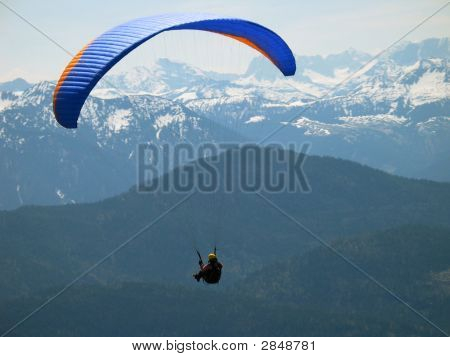 Parapente dans les Alpes