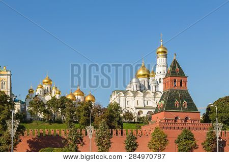 Moscow, Russia- 21 September 2014: View Of The Kremlin Wall With Secret Or Tainitskaya Tower. Ivan G