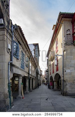 Pontevedra, Galicia, Spain; September 2018: Narrow Street I In The Historic And Old  Center Of Ponte