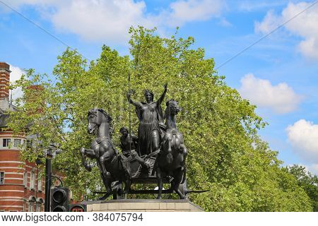 London, Great Britain -may 22, 2016: Boadicea And Her Daughters By Thomas Thornycroft, A Bronze Scul