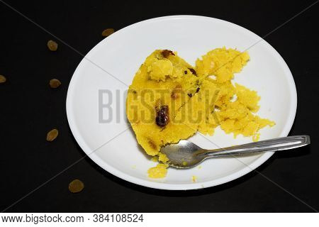 Kesari Halwa With Roasted Almonds And Raisins