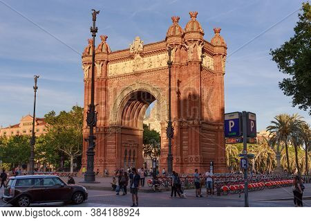 Barcelona, Spain - May 15, 2017: View Of The The Arc De Triomf. It Was Built By Architect Josep Vila