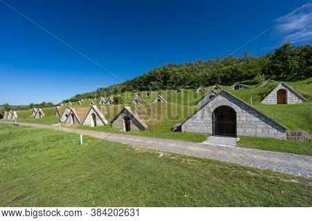 Gombos-hegyi pincesor in Hercegkut, UNESCO site, Great Plain, North Hungary