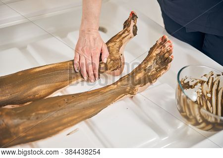 Preparing The Client For Full Body Wrap Procedure