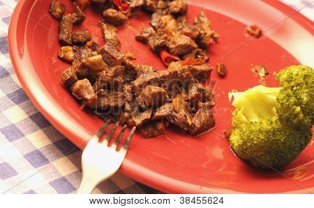 Carne e brócolis