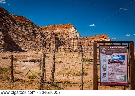 Kane County, Utah / Usa - June 12, 2020: The National Park Service Sign Marking The Entrance To The 