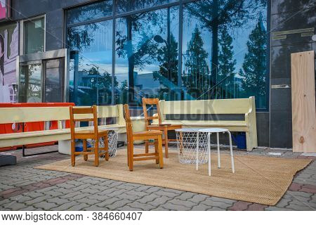 Gangseo,south Korea-august 2019: Bench, Chairs And Plant In Front Of A Coffee Shop In Korea